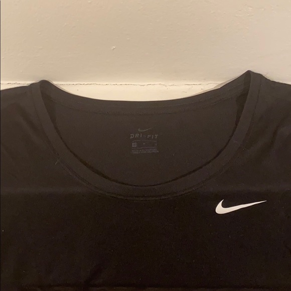 Dri-fit Nike Tee - Picture 2 of 4